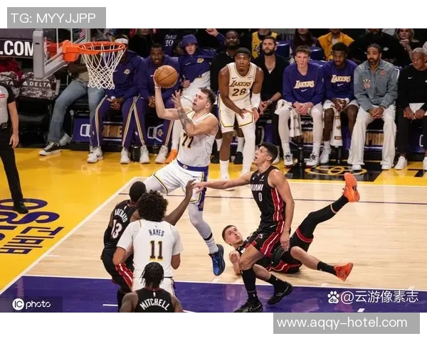 NBA总决赛湖人对热火第五场比赛直播观看指南与精彩回顾